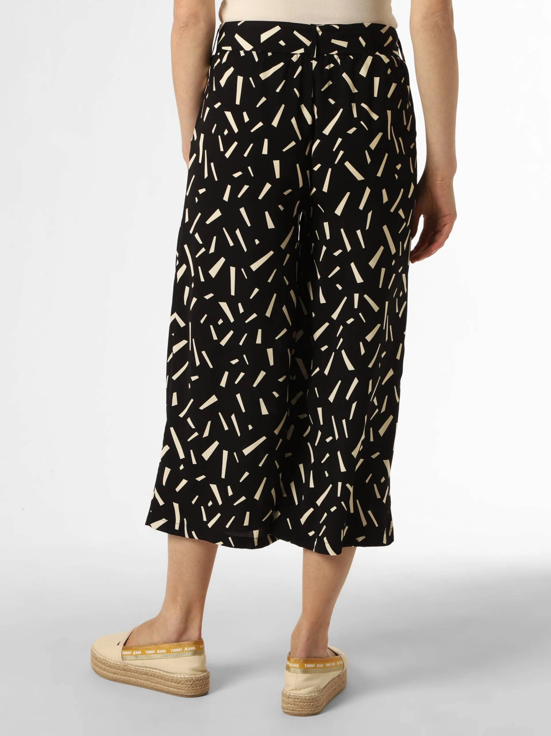 Marie Lund Harembroeken Loosefit Harembroek Dames Zwart 2 Marie Lund Harembroeken Loosefit Harembroek Dames Zwart - Afbeelding 2